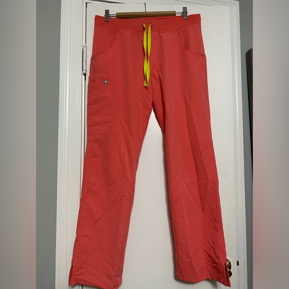 Salmon Figs Scrubs (Medium)